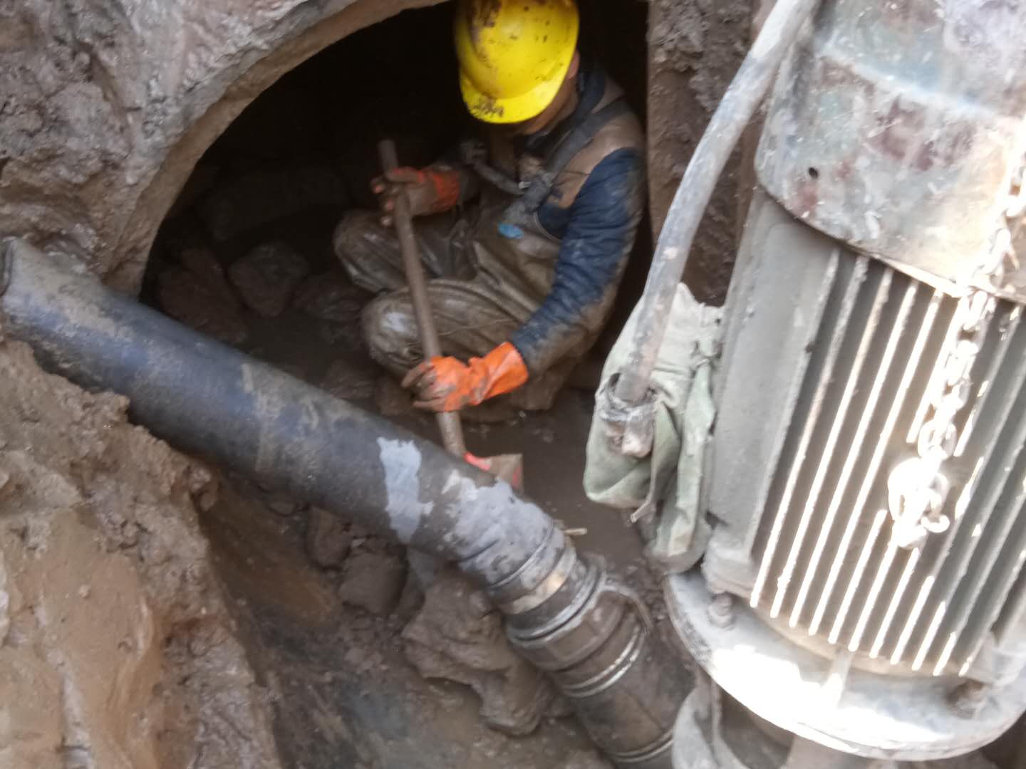 冷水江管道清淤